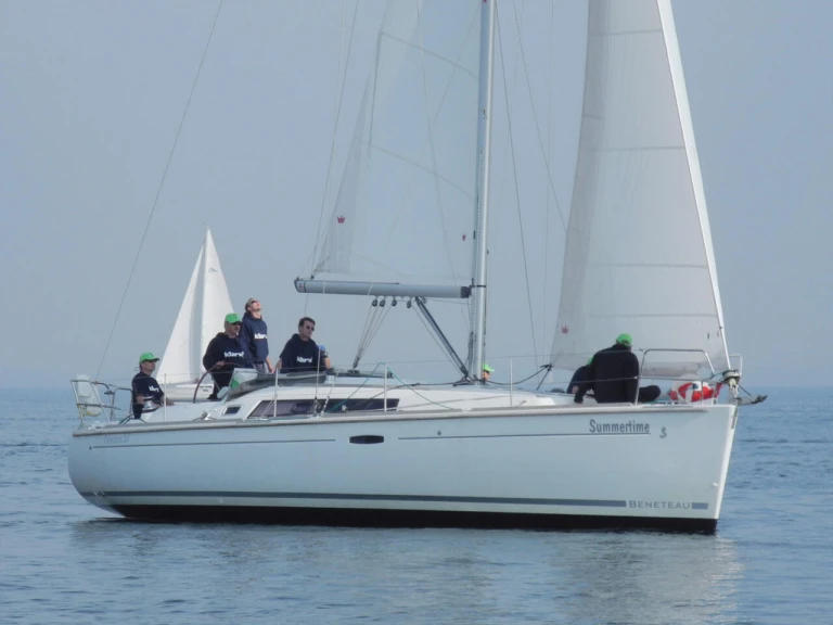 Alquiler de barcos Heiligenhafen barato de Oceanis 37