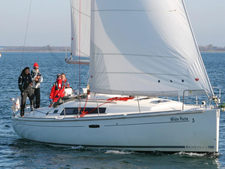Bénéteau Oceanis 37 de alquiler a Flensburg