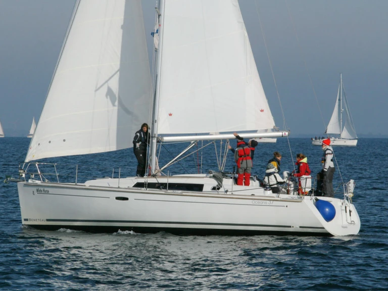 Alquiler de Bénéteau Oceanis 37 en Flensburg