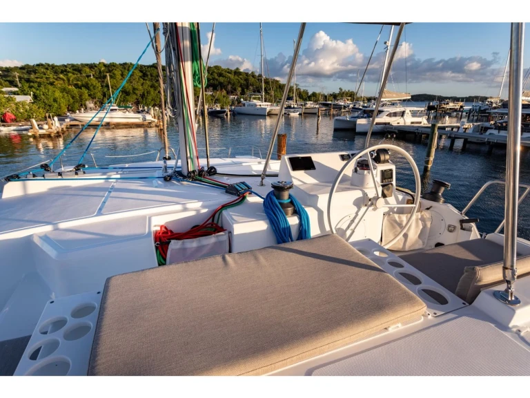 Alquiler de Catamarán, con o sin patrón Bali Saint George's