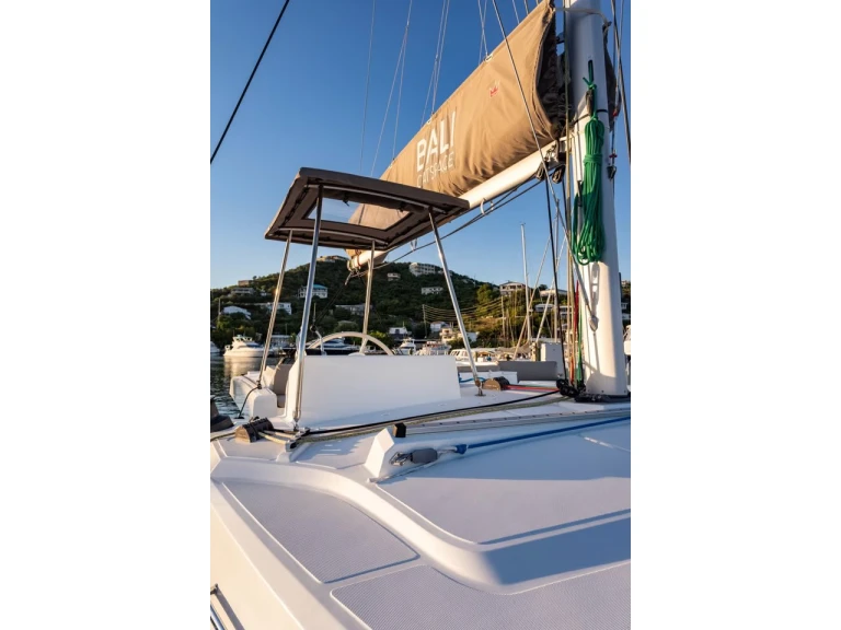 Alquiler Catamarán Bali con o sin  título de navegación