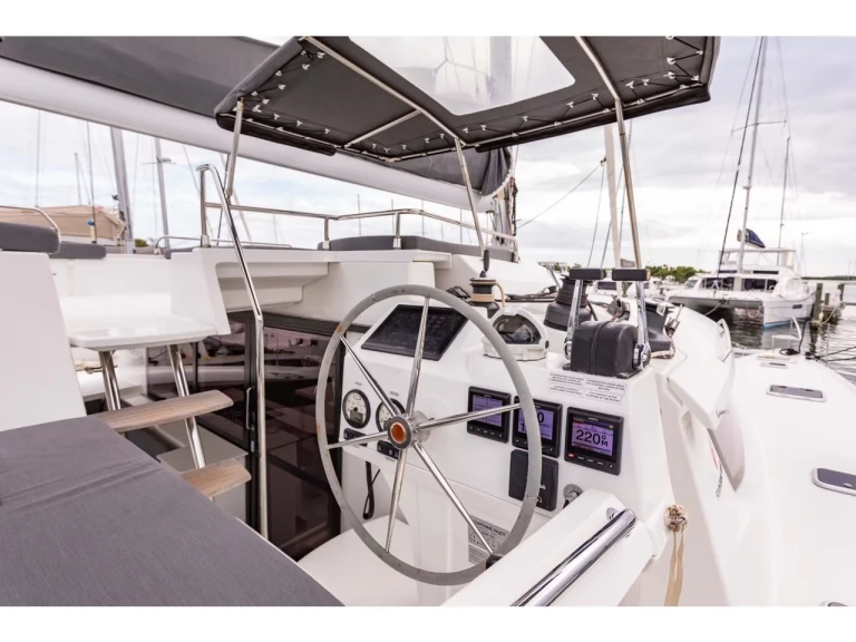 Fountaine Pajot Saba 50 de alquiler a Saint George's