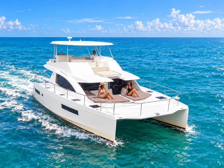 Alquiler de Catamarán, con o sin patrón Custom Made Cartagena