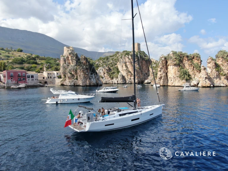 Alquiler de barcos Castellammare del Golfo barato de Dufour 56 Exclusive (Ac in all cabins+Wm+Gen+Bbq)