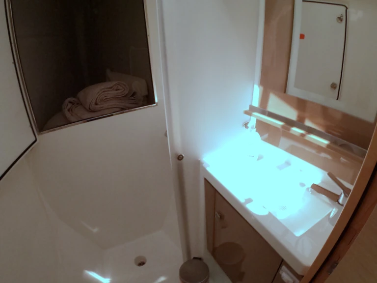 Fountaine Pajot Fountaine Pajot Saona 47 (Wm-AC-Gen-Sol.Pan) de alquiler a Castellammare del Golfo
