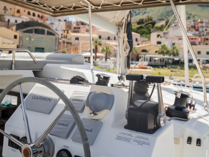 Alquiler Castellammare del Golfo - Fountaine Pajot Fountaine Pajot Saona 47 (Wm-AC-Gen-Sol.Pan) en SamBoat