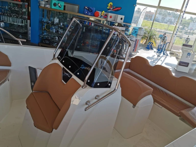 Alquiler Barco de motor en Cala Galdana - Cayman 585