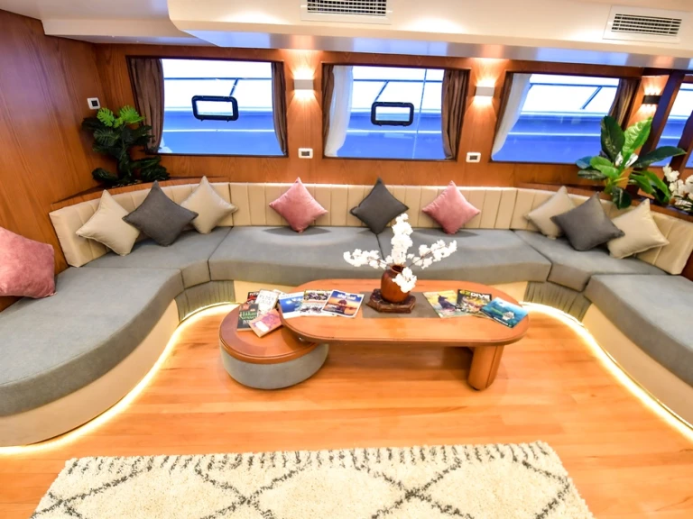 Alquiler de barcos Sharm el-Sheij barato de Custom Built 333
