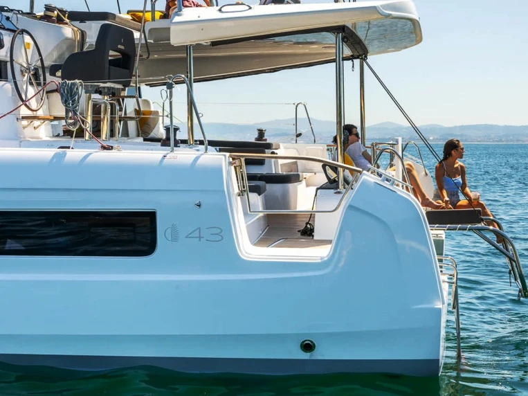 Alquiler Catamarán Lagoon con o sin  título de navegación