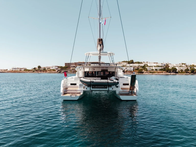 Alquiler de embarcaciones Lagoon Lagoon 46 enLávrio en Samboat