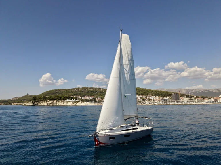 Alquiler de embarcaciones Bénéteau Oceanis 34.1 enSplit en Samboat