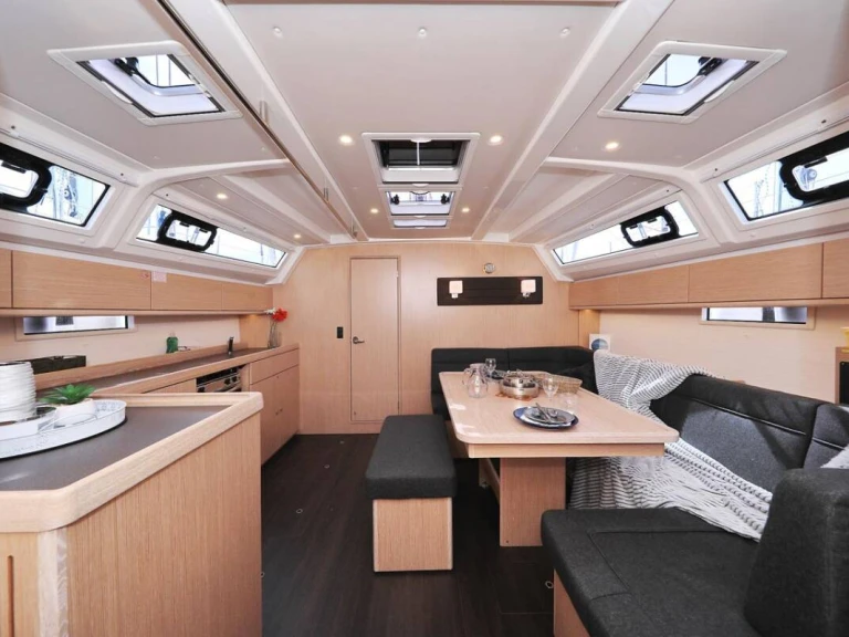 Bavaria Cruiser 46 de alquiler a Punat