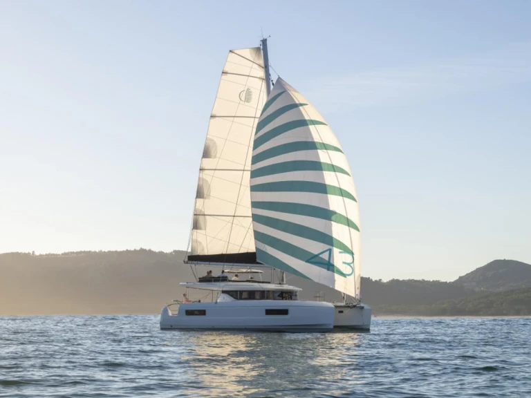 Alquiler de Catamarán, con o sin patrón Lagoon Bonifacio