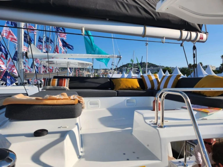 Alquiler Catamarán en Bonifacio - Lagoon Lagoon 43