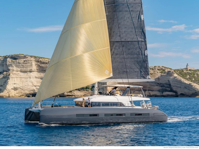 Lagoon Lagoon Seventy 7 de alquiler a Ajaccio