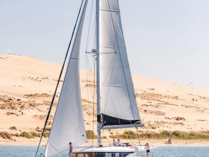 Alquiler de Catamarán, con o sin patrón Lagoon Pianottoli-Caldarello