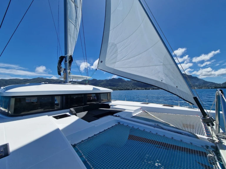 Alquiler Catamarán en Bonifacio - Lagoon Lagoon 52
