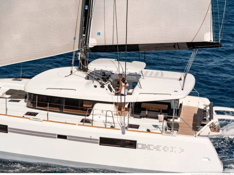 Alquiler de Catamarán, con o sin patrón Lagoon Bonifacio