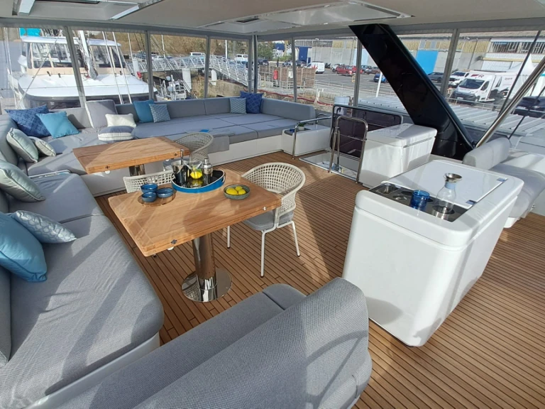 Alquiler de barcos Ajaccio barato de Lagoon Seventy 7