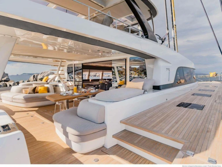Alquiler de embarcaciones Lagoon Lagoon Seventy 7 enAjaccio en Samboat