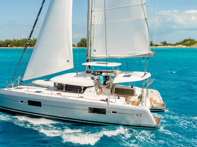 Alquiler de barcos Le Marin barato de Lagoon 42