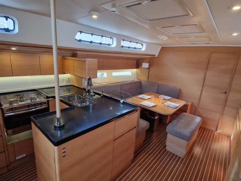 Alquiler de Velero, con o sin patrón X-Yachts Antibes