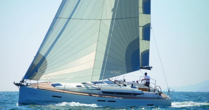 Alquiler de Velero, con o sin patrón Jeanneau Port du Crouesty