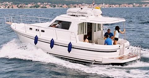 Alquiler de Sas Vektor ADRIA 1002 en Marina Tankerkomerc