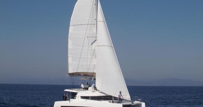 Alquiler Catamarán Bali Catamarans con o sin  título de navegación