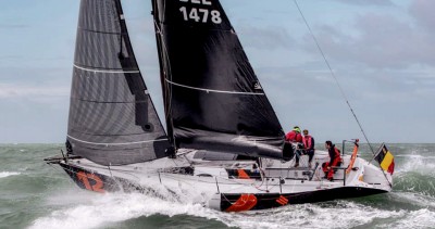 Alquiler de embarcaciones Bénéteau First Classe 12 enDouarnenez en Samboat