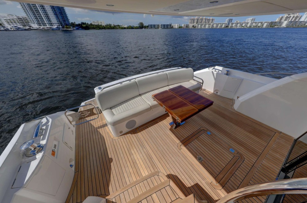 Alquiler Yate Sunseeker 2016 en Miami (Overtime) SamBoat