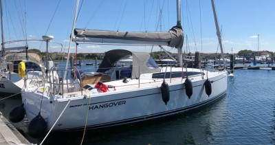 Alquiler de Velero, con o sin patrón Dehler Yerseke